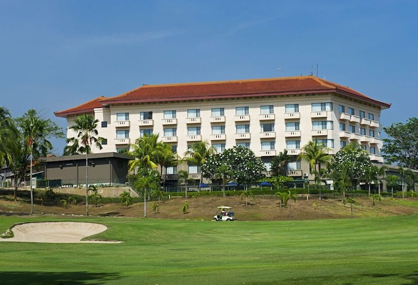 هتل Puri Kiic Golf View