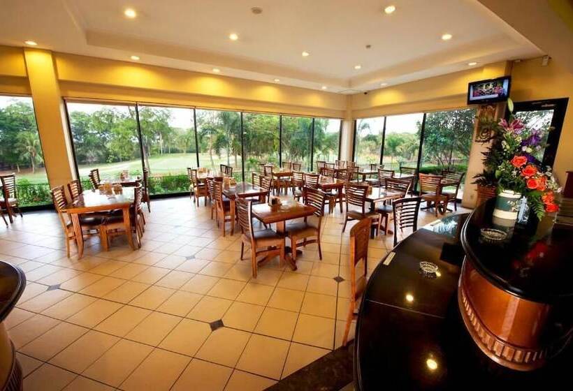 هتل Puri Kiic Golf View