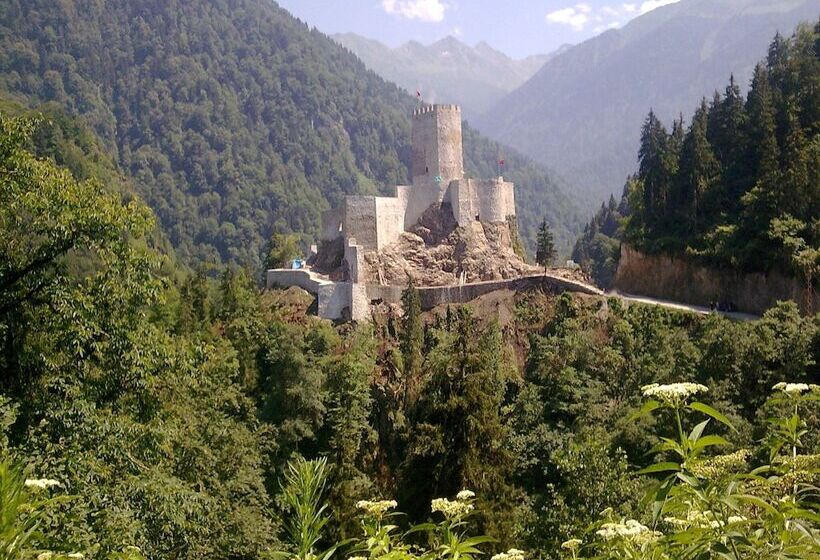 Evaland Glamping Resort