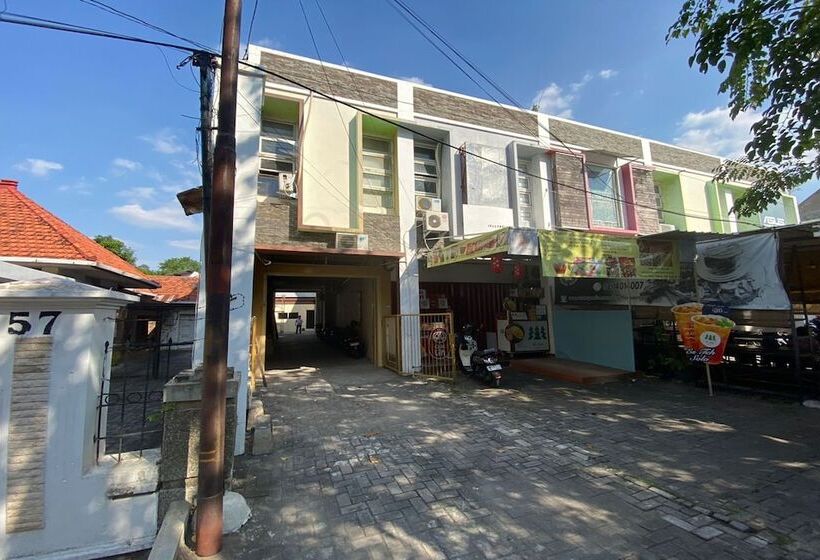 هتل Sweet Home Residence Simpang Lima