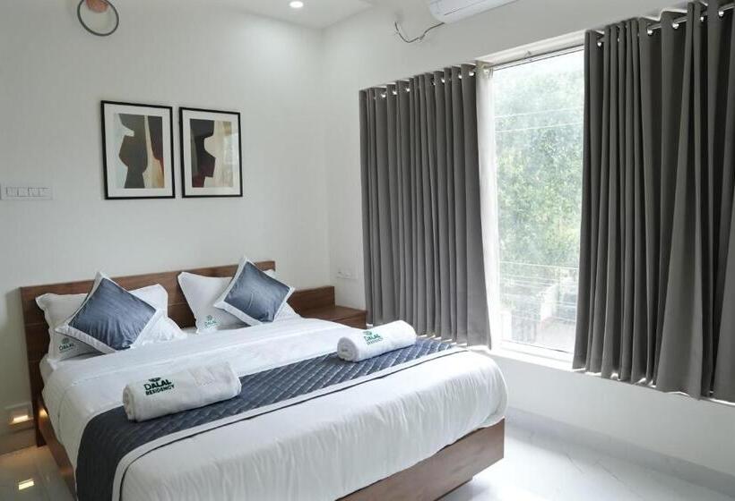 Отель Dalal Residency