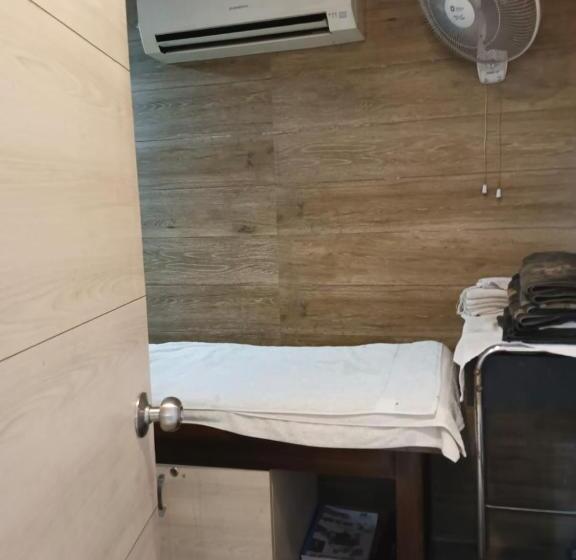 Пансион Bright Guest House