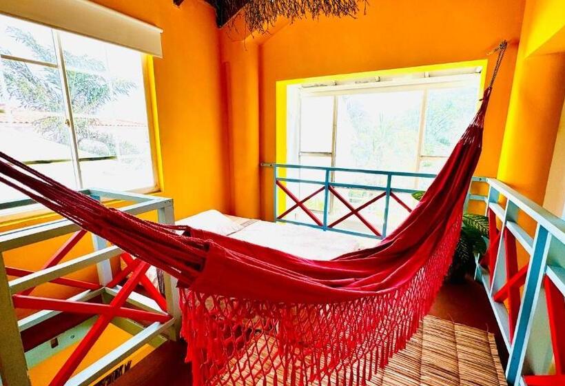 تختخواب و صبحانه Coco House By Be Happy