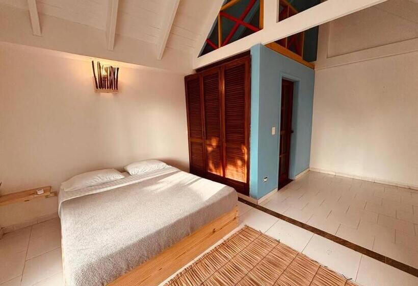 تختخواب و صبحانه Coco House By Be Happy