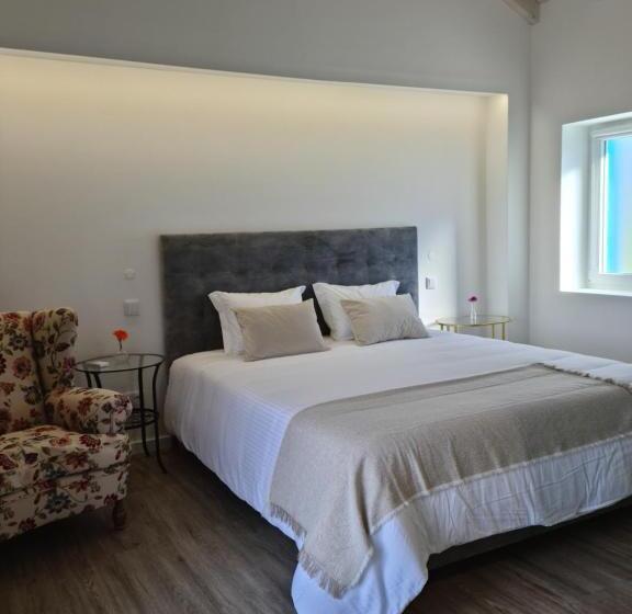 تختخواب و صبحانه Monte Do Sol