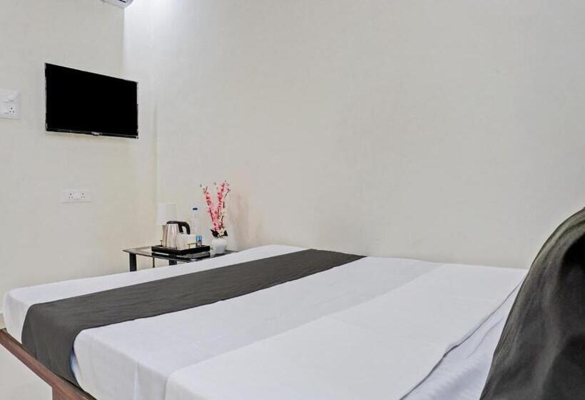 فندق Oyo Nutan Lodging