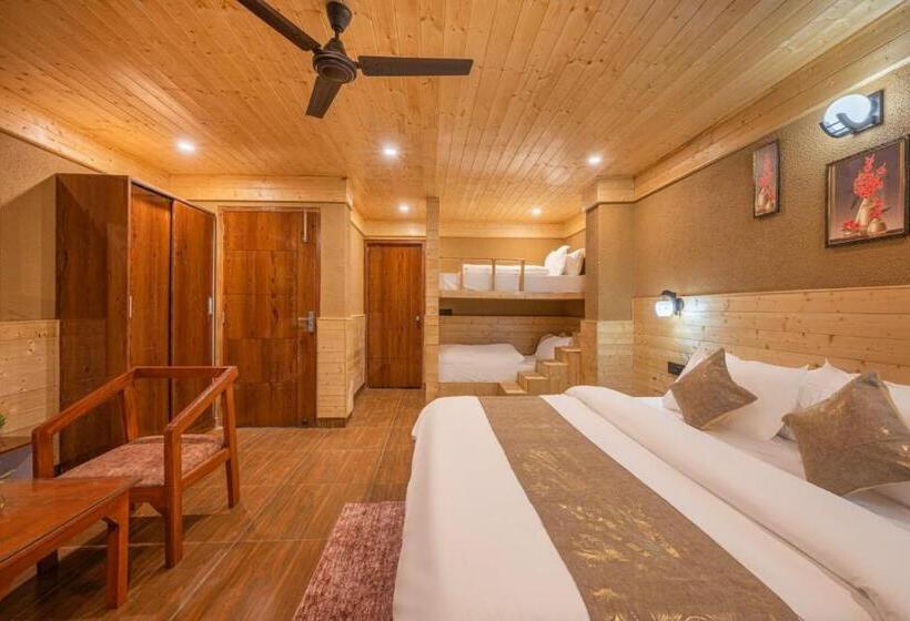فندق The Green Trails Kufri I Family Accomodation I Valley & Mountain View I By Exotic Stays