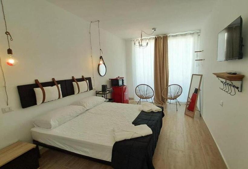 Пансион Isid Oro Rooms