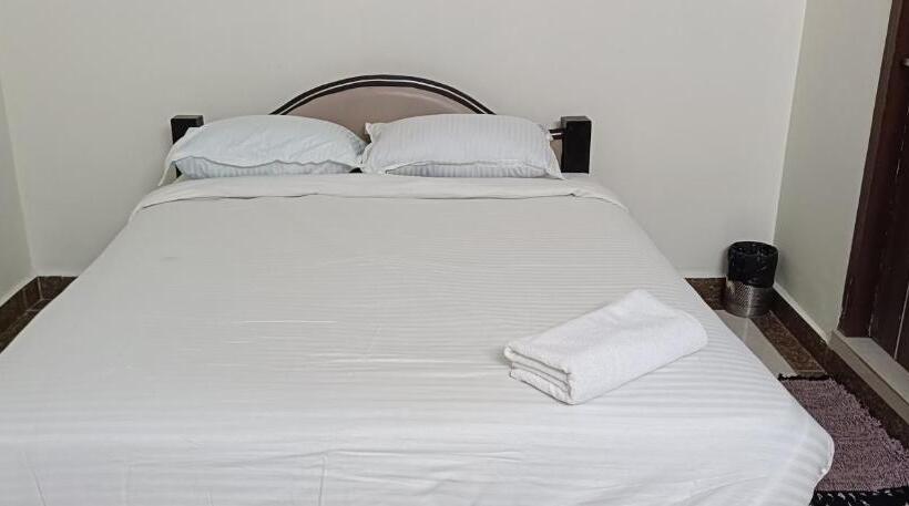 Пансион Smart Stay