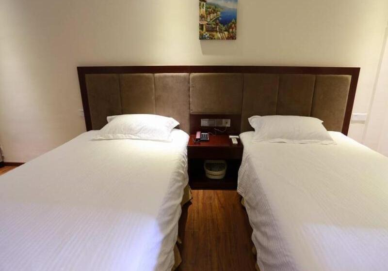 ホテル Greentree Inn Jiangxi Shangrao Wuyuan Bus Station Tang Village Express