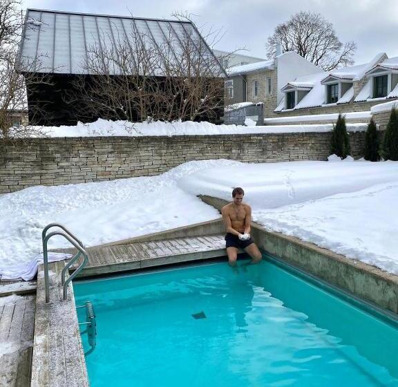 هتل Johan Spa