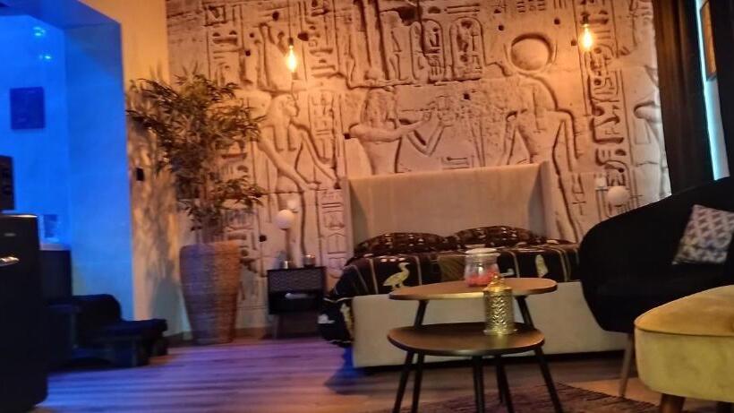 Bed and Breakfast Appartement Jacuzzi Thème égypte