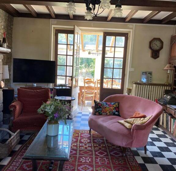 住宿加早餐  Christina S Cottage