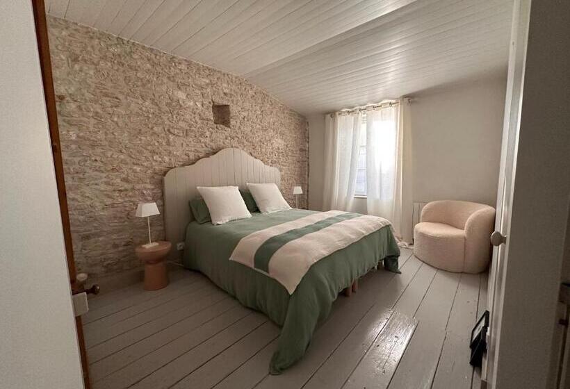 تختخواب و صبحانه La Suite En Ré