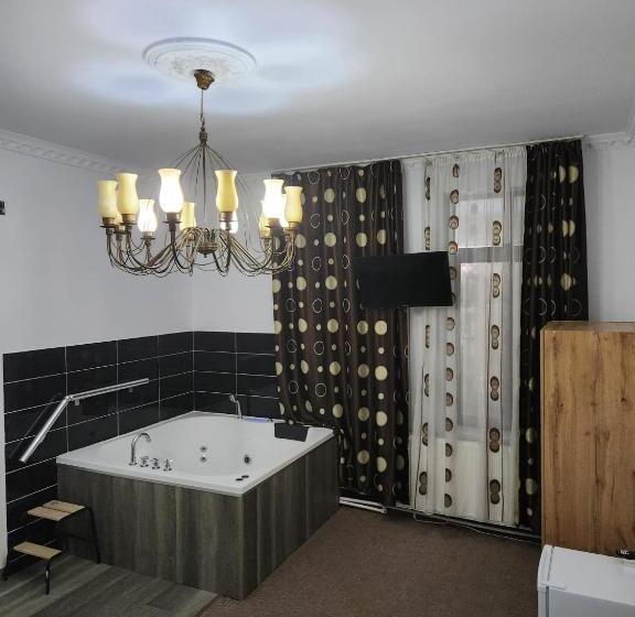 تختخواب و صبحانه Luxinn