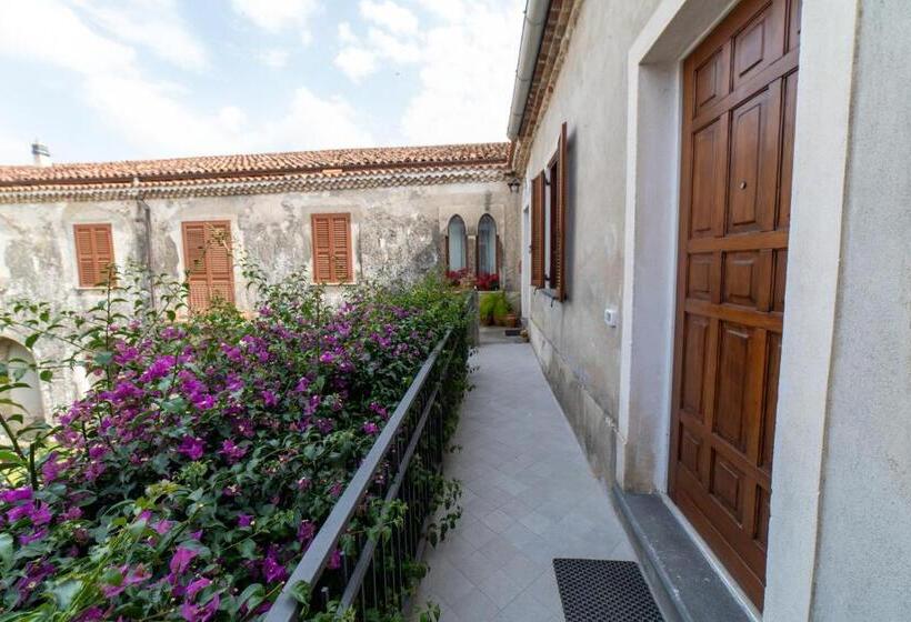 住宿加早餐  Maison De Curtis