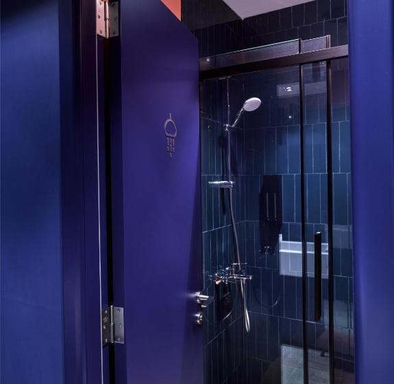 هتل کپسول Kepler Club Riga Airport Hotel   Landside Public Area