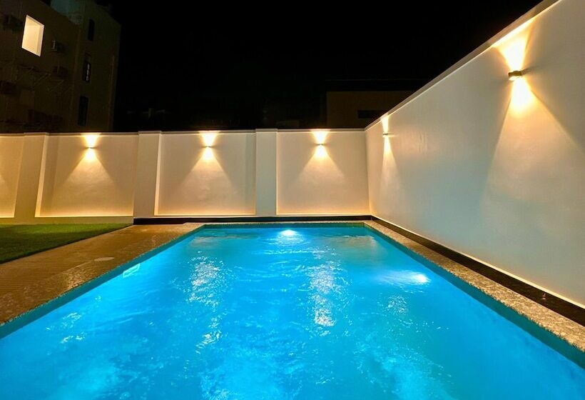 هتل Lavish Homestay