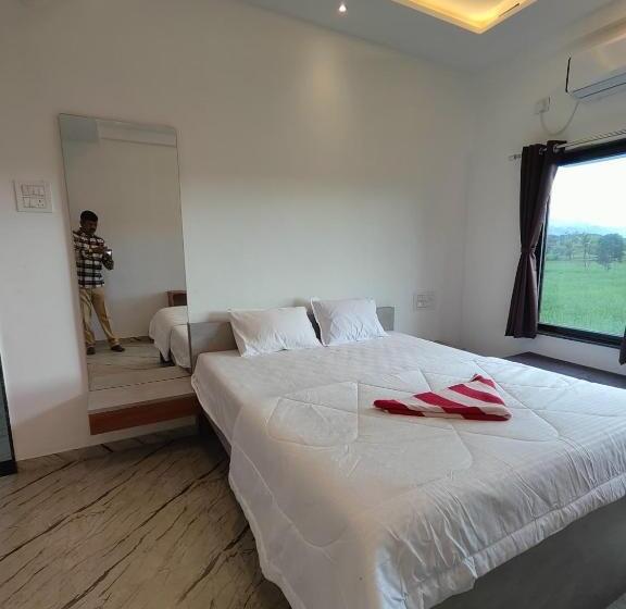호텔 Shri Resort & Lodging