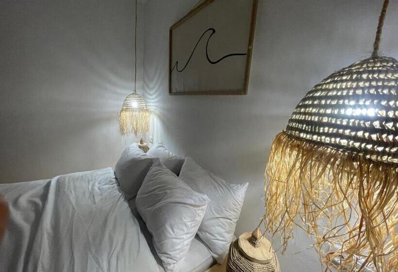 مبيت وإفطار Ecobay Hostel