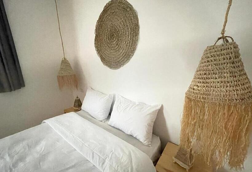 مبيت وإفطار Ecobay Hostel