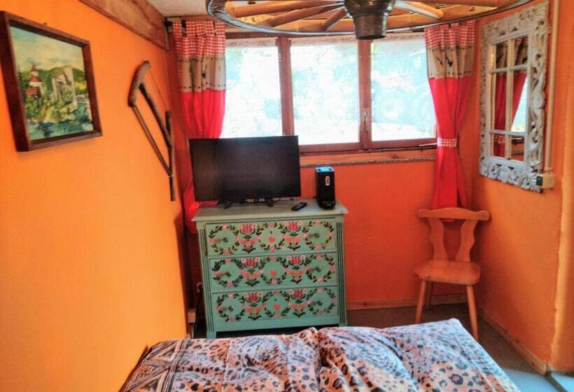 ホテル Charmantes Western Zimmer Mit Veranda Auf Dem Raihof