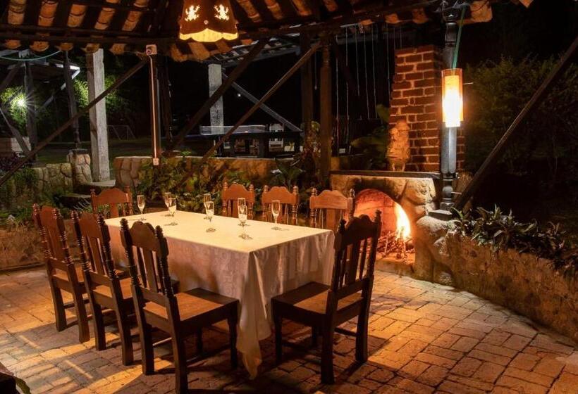 هتل Valladollyd San Agustín