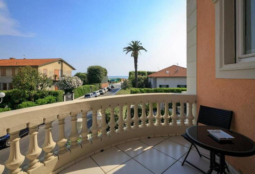 پانسیون Albergo Moderno Con Bella Piscina