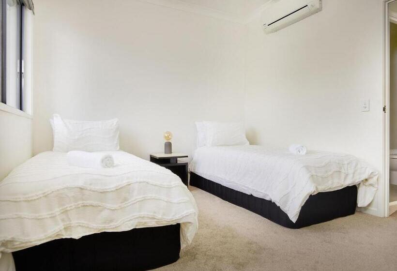 펜션 Bond Uni Guest House