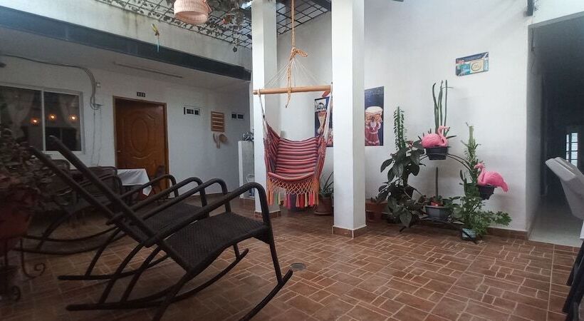 פנסיון Hostal Casa De La Abuela