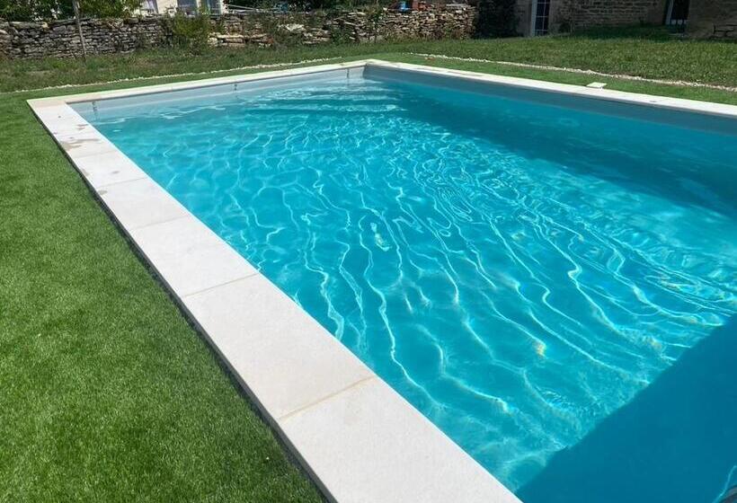 تختخواب و صبحانه Chez Odette Cypres De Provence