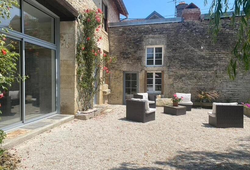 تختخواب و صبحانه Chez Odette Cypres De Provence