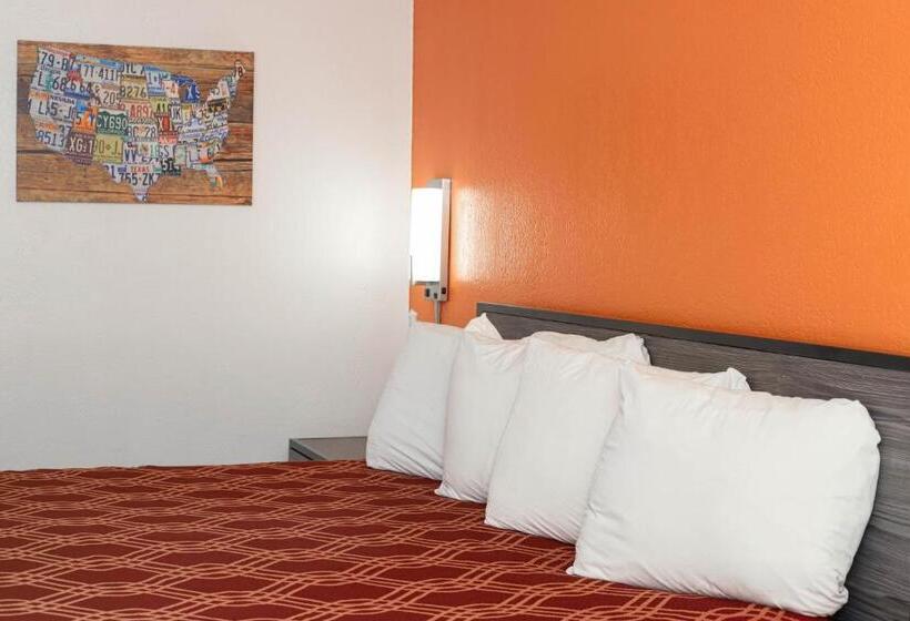 فندق Express Inn