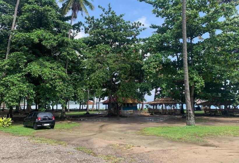 هتل Pelangi Merak Redpartner