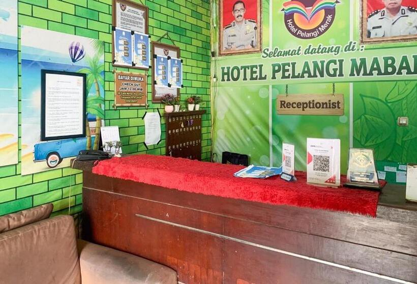 هتل Pelangi Merak Redpartner