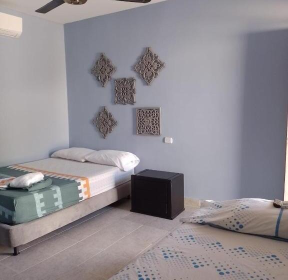 هتل Villa J Leticia