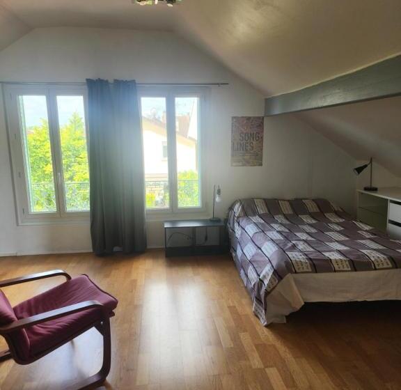 پانسیون Chambres D Hôtes A Thiais