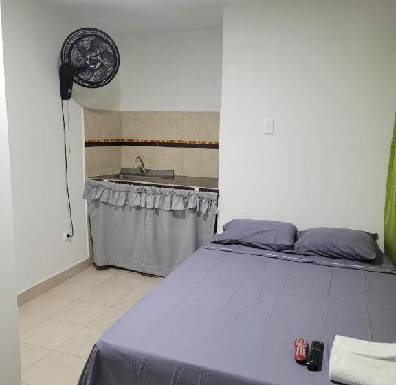 پانسیون Nirvana Aparta Estudio