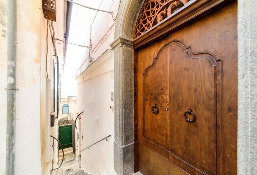 بنسيون Palazzo Colavolpe