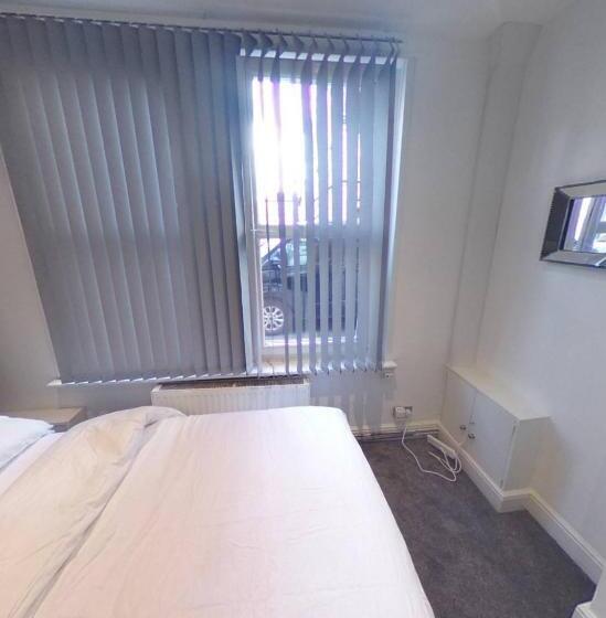 펜션 Town Centre En Suite Room 1