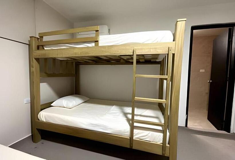 هاستل Gl Hostal Habitacion Familiar