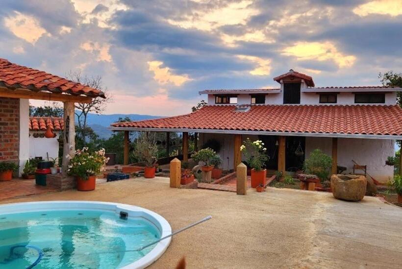 هتل Casa Luma Hostel