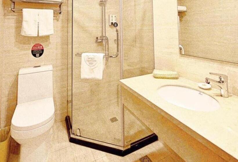בית מלון כפרי Greentree Inn Shenyang Tiexi Huaxiang Road Metro Station Express