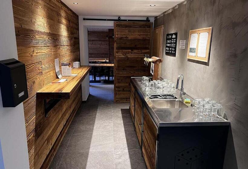 بنسيون Apartmány šestka