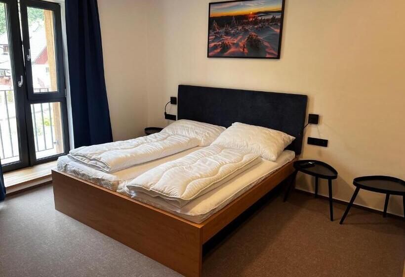 بنسيون Apartmány šestka