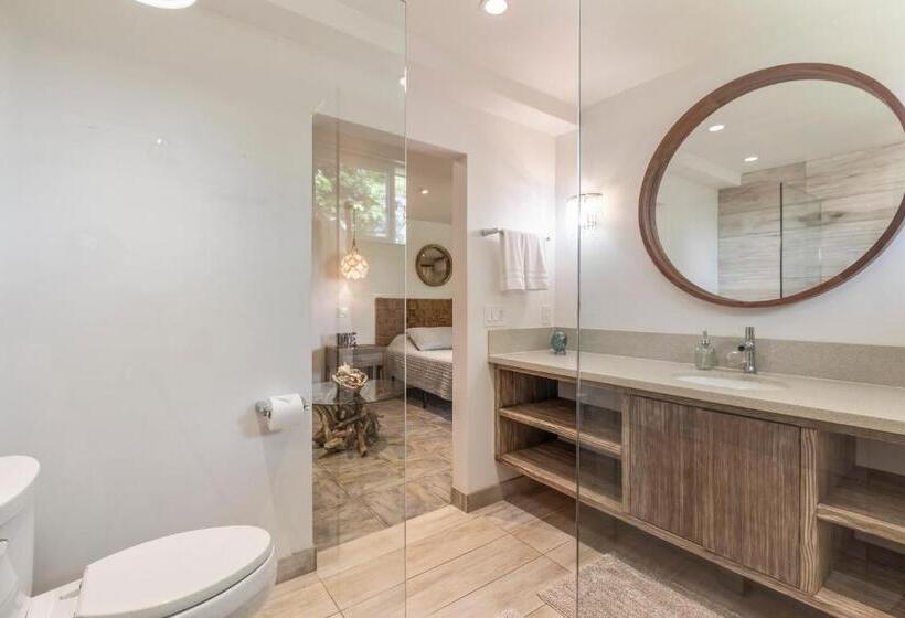 פנסיון King Room Mangolani Inn