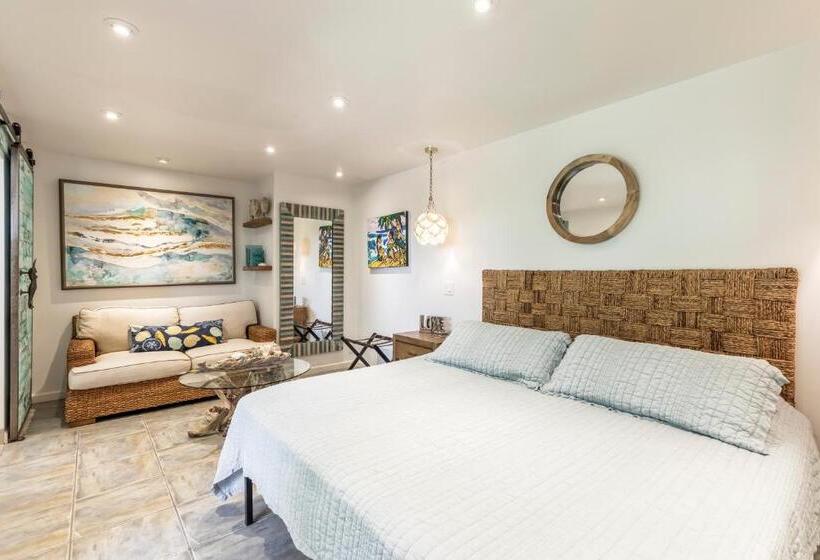 פנסיון King Room Mangolani Inn