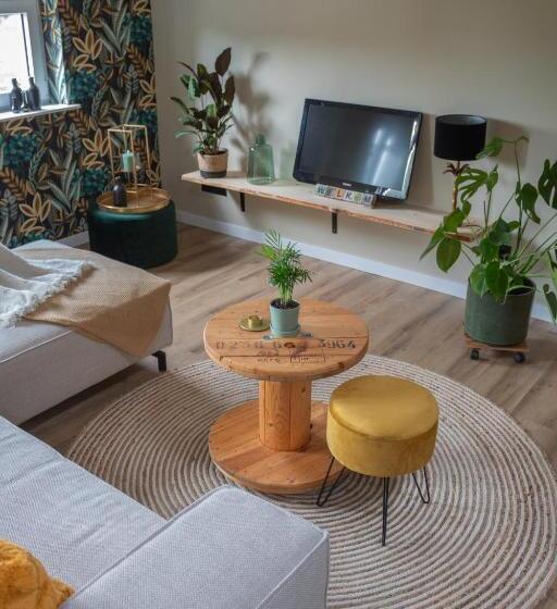 تختخواب و صبحانه De Mölle