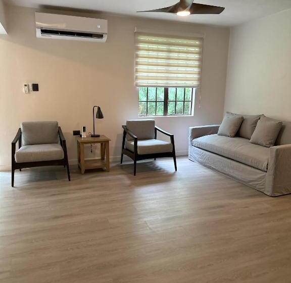 هتل Hadco Experiences At Asa Wright Nature Centre