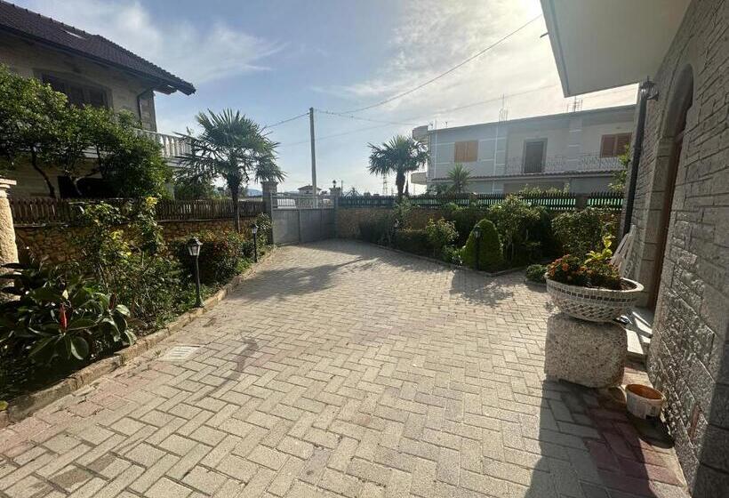 פנסיון Aiden S House 2